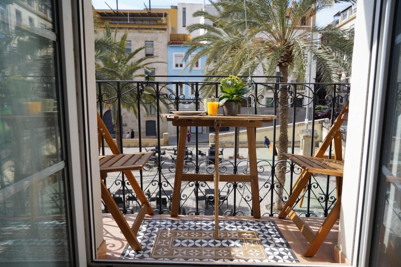Apartmán Edificio Amarillo En El Barrio Alicante Exteriér fotografie