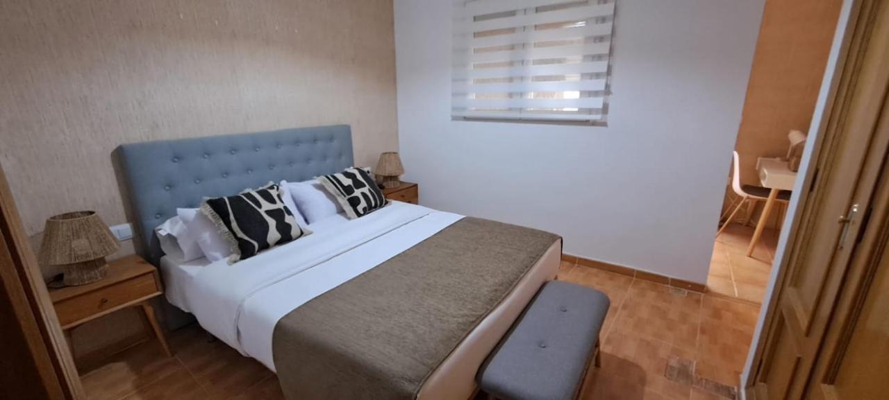 Apartmán Edificio Amarillo En El Barrio Alicante Exteriér fotografie