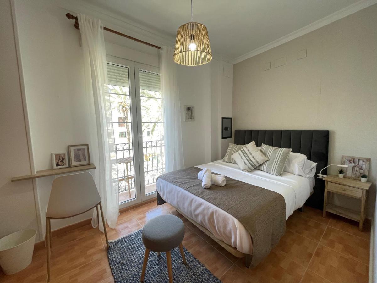 Apartmán Edificio Amarillo En El Barrio Alicante Exteriér fotografie