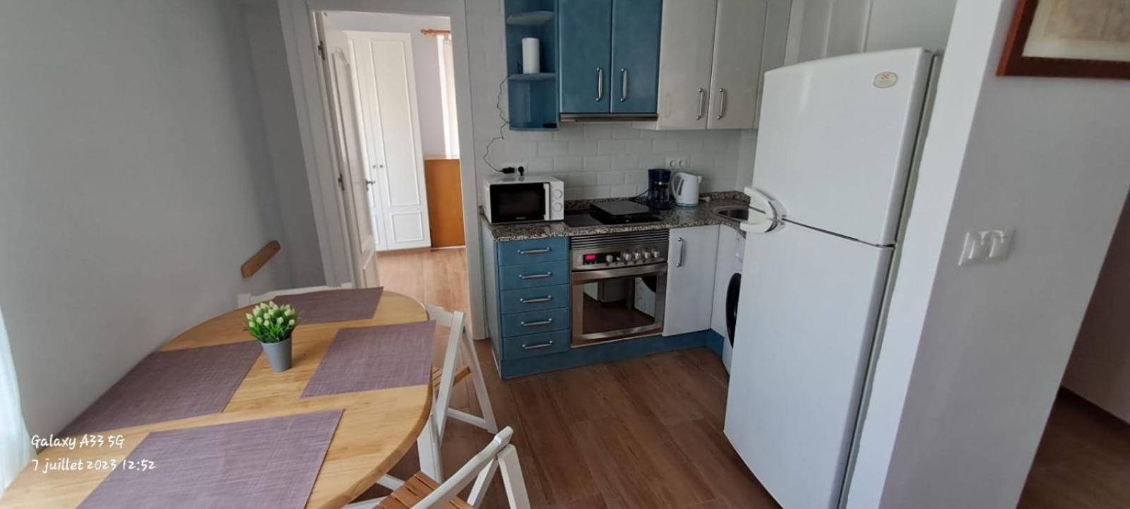 Apartmán Edificio Amarillo En El Barrio Alicante Exteriér fotografie