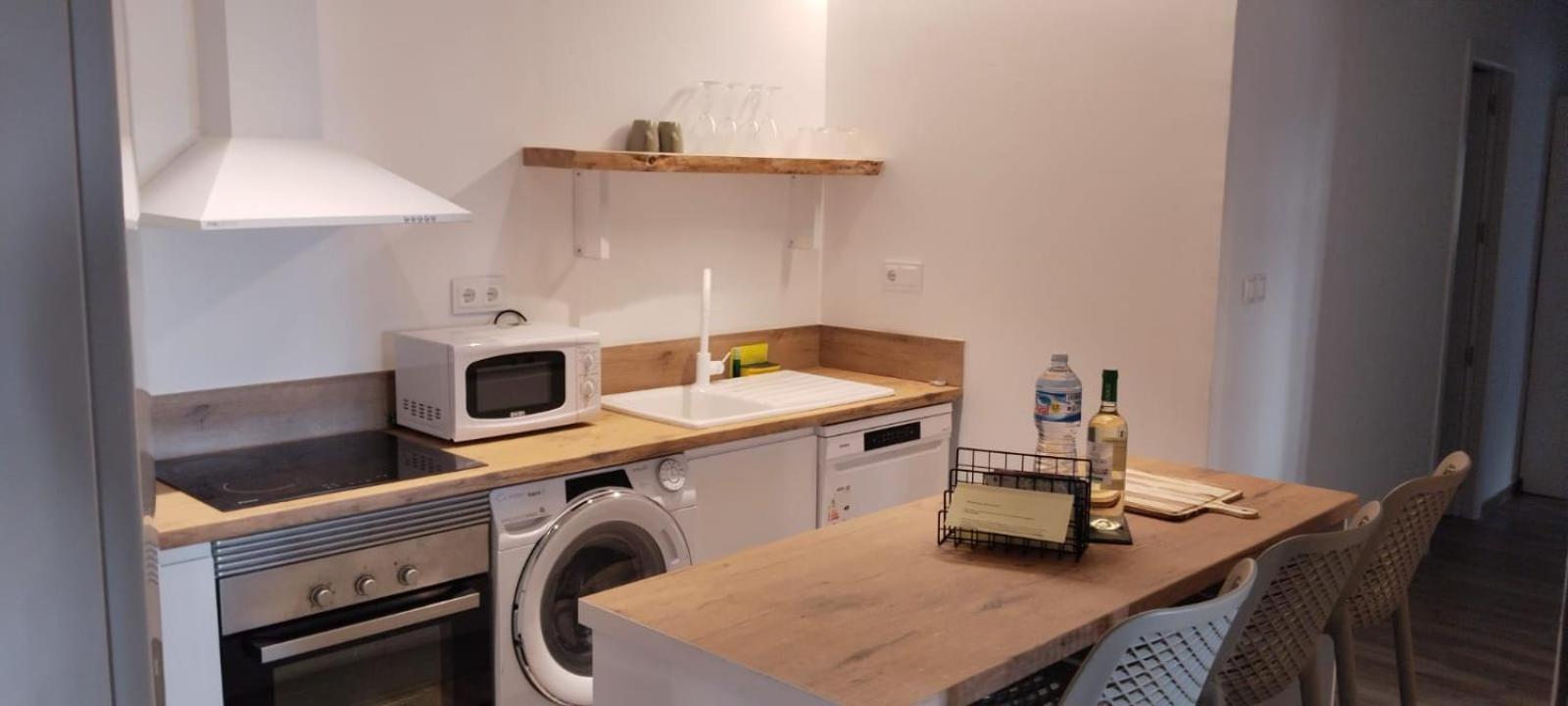 Apartmán Edificio Amarillo En El Barrio Alicante Exteriér fotografie
