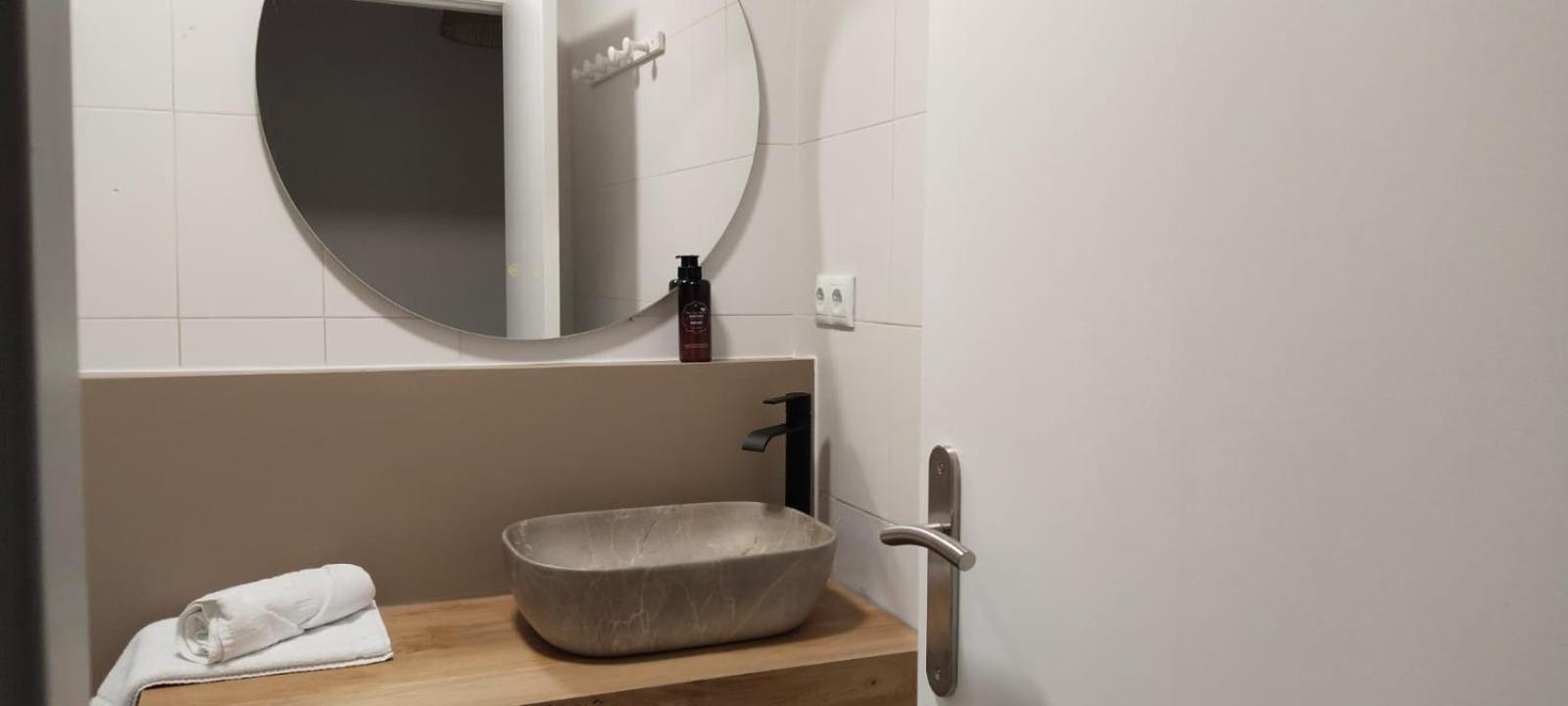 Apartmán Edificio Amarillo En El Barrio Alicante Exteriér fotografie